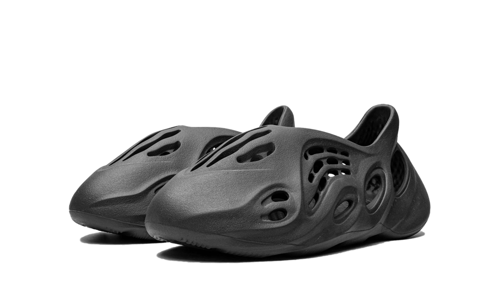 Yeezy Foam Runner RNR Onyx - DROP UP