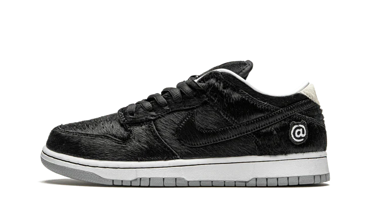 Nike SB Dunk Low Medicom Bearbrick Toy (2020)