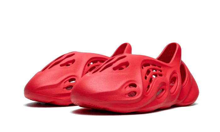 Yeezy Foam RNNR Vermillion - DROP UP